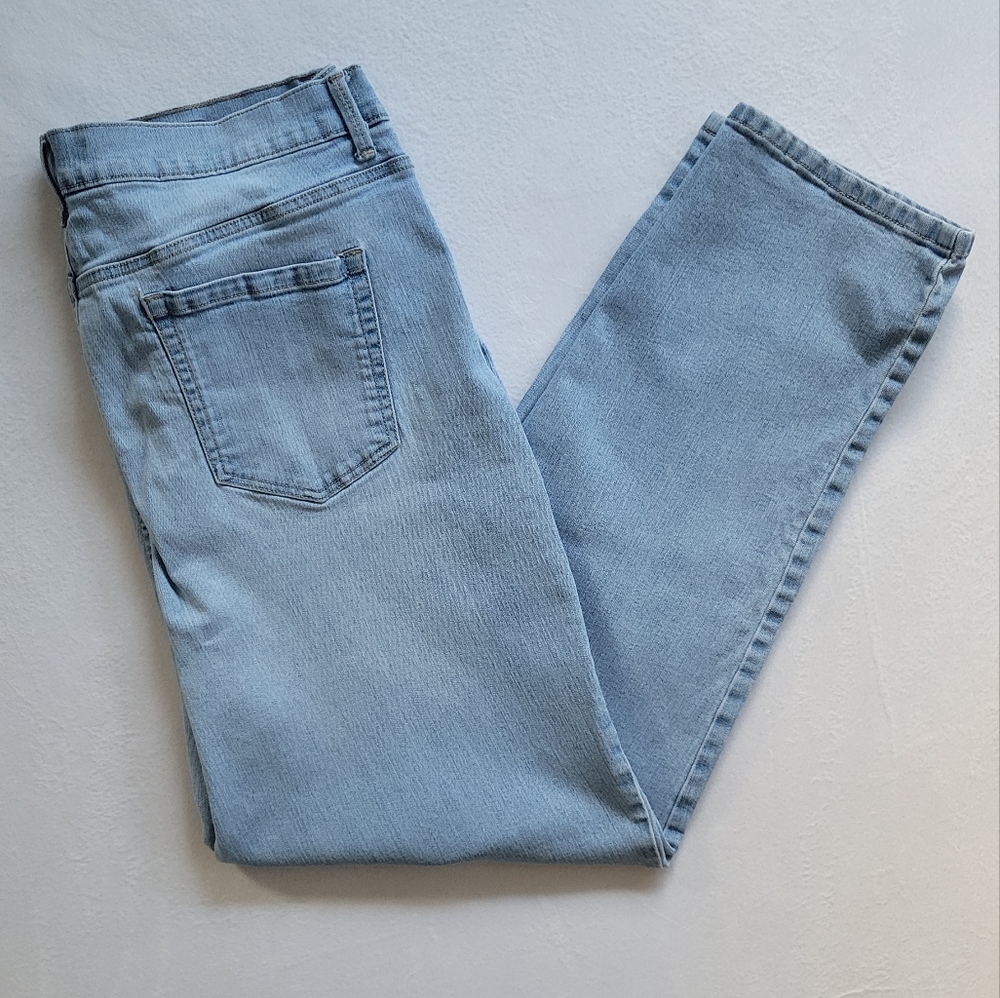 Gloria Vanderbilt Light Blue Amanda Jeans